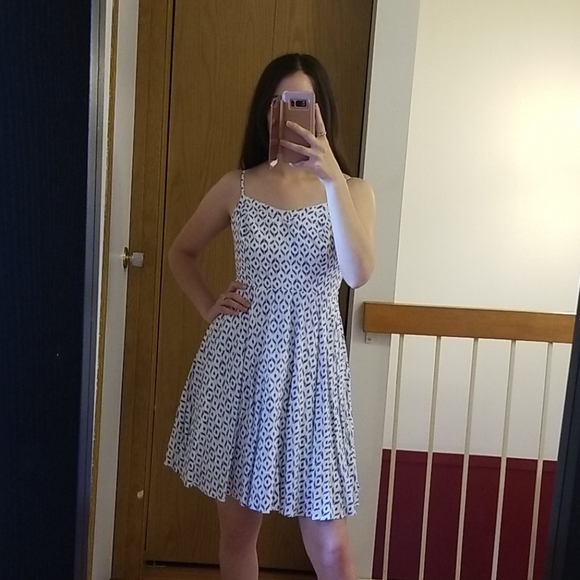 Patterned Summer Dress - Picture 3 of 3